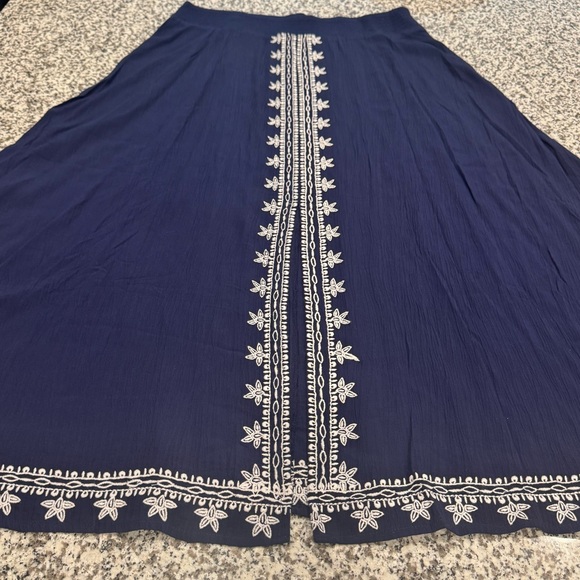 Soft Surroundings Dresses & Skirts - Soft Surroundings Deep Blue A-Line Skirt with White Embroidery